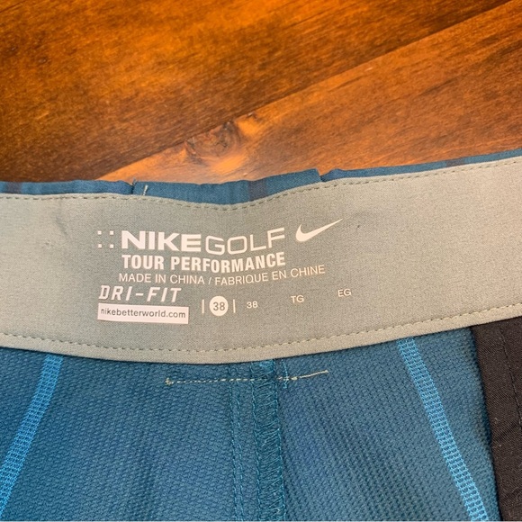 Nike Golf Tour Performance Dri Fit Blue Plaid Men's Shorts- Sz 38 - Picture 6 of 12
